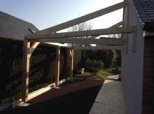 Levage de la structure sur poteaux